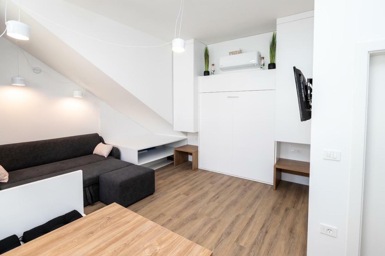 Apartma J.E.Z. ボーヒニ エクステリア 写真